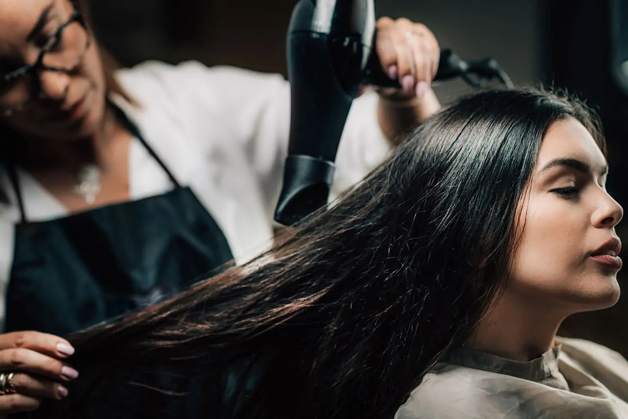 Blow dry + pin. curls